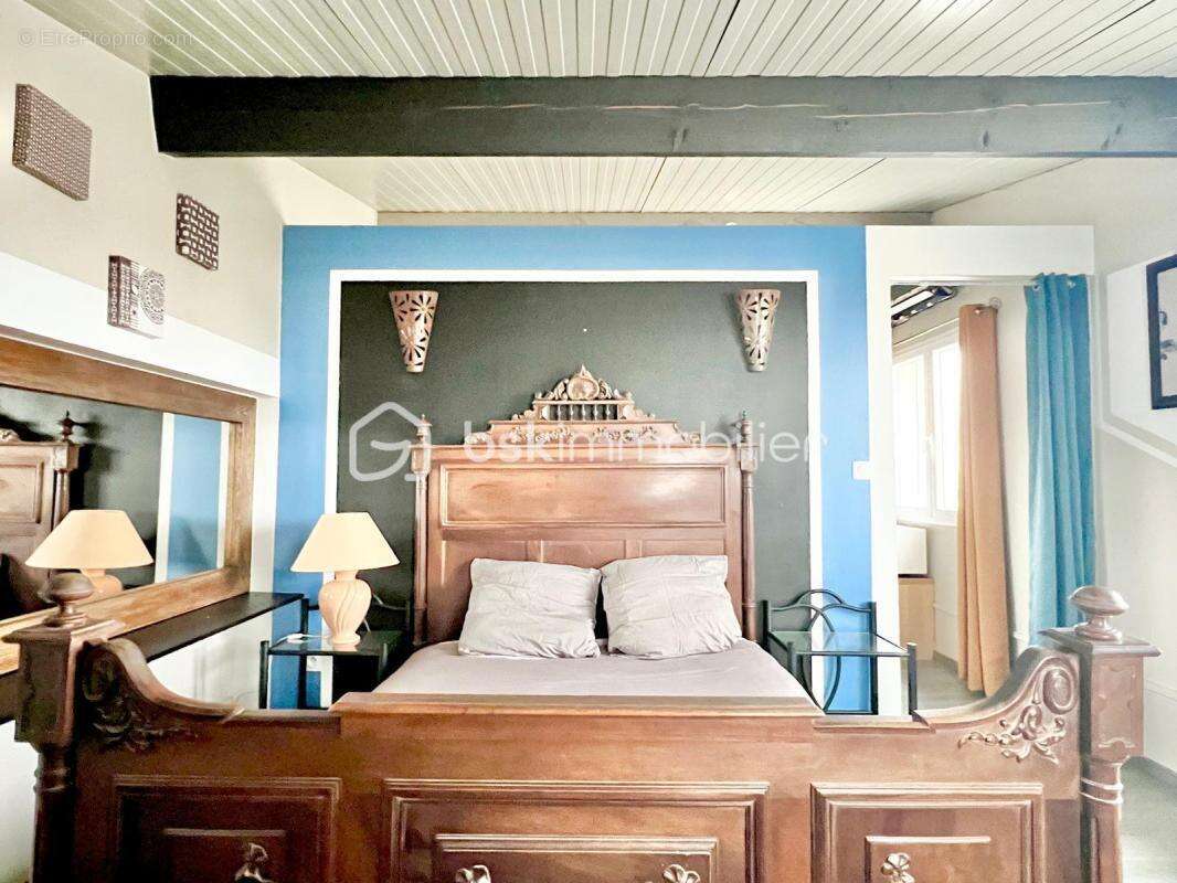 Commerce à COLOMBIERS