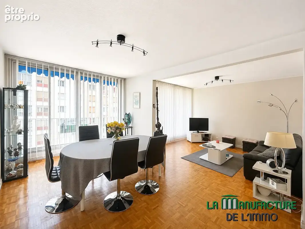 Appartement à SAINT-ETIENNE