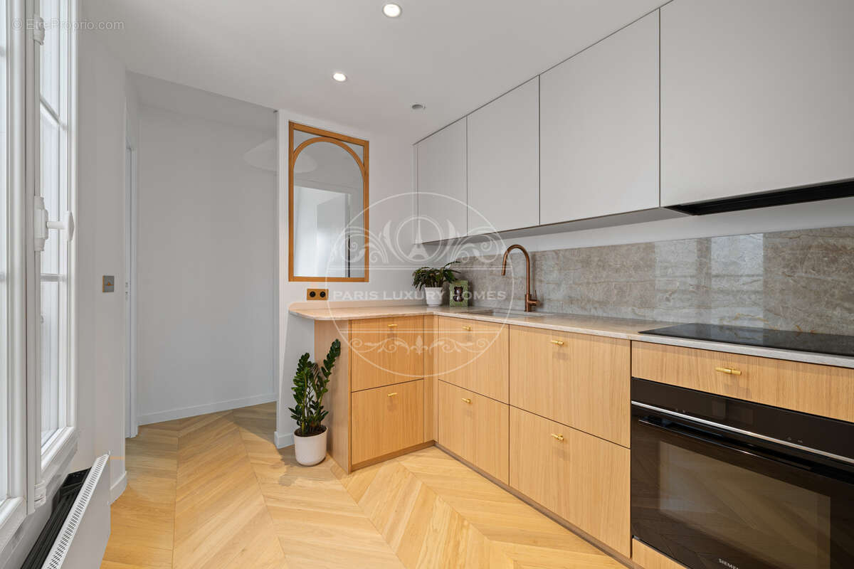Appartement à PARIS-6E