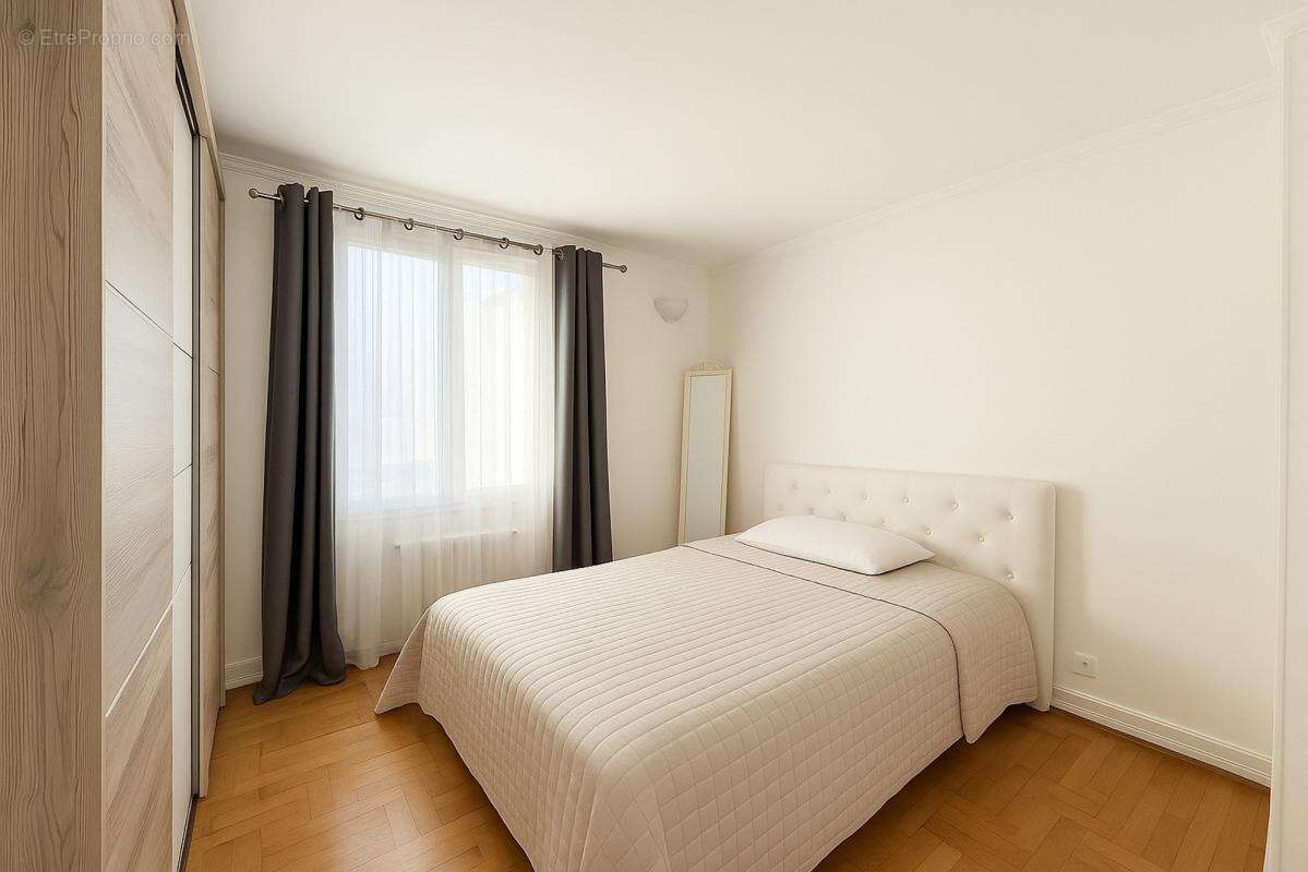 Appartement à LES PAVILLONS-SOUS-BOIS