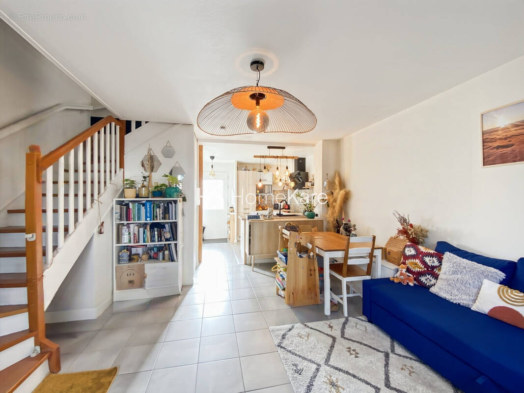 Maison à VILLENAVE-D&#039;ORNON