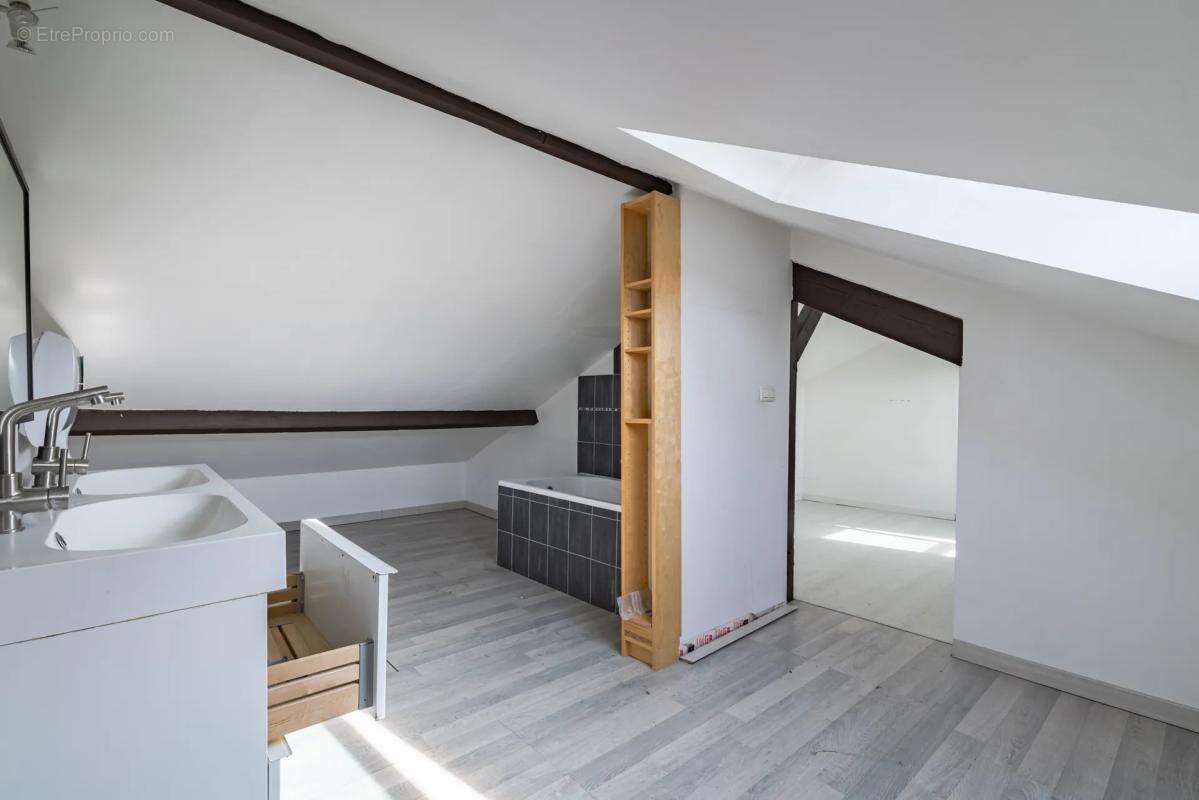 Appartement 3 pièces de 47 m² à Ablon-sur-Seine - photo 7