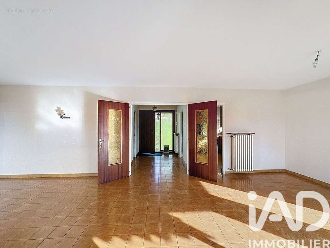 Photo 4 - Maison à CRANVES-SALES