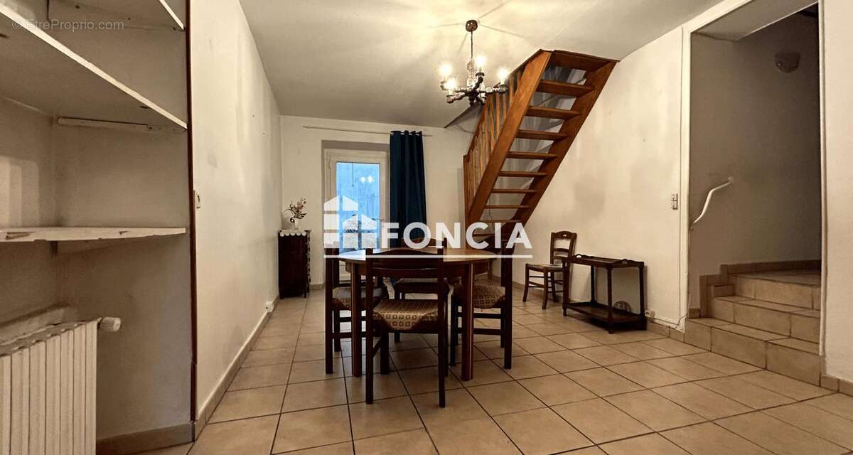 Maison à CORBEIL-ESSONNES