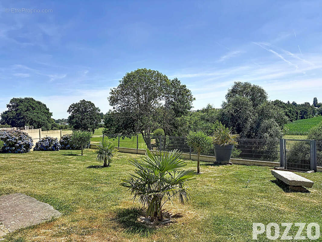A Vendre - Maison 6 pièces à Grandparigny - photo 5