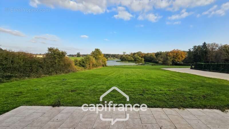 Maison à vendre 5 pièces avec 4613 m² de terrain à SAINT MARTIN EN BRESSE (71) - photo 3