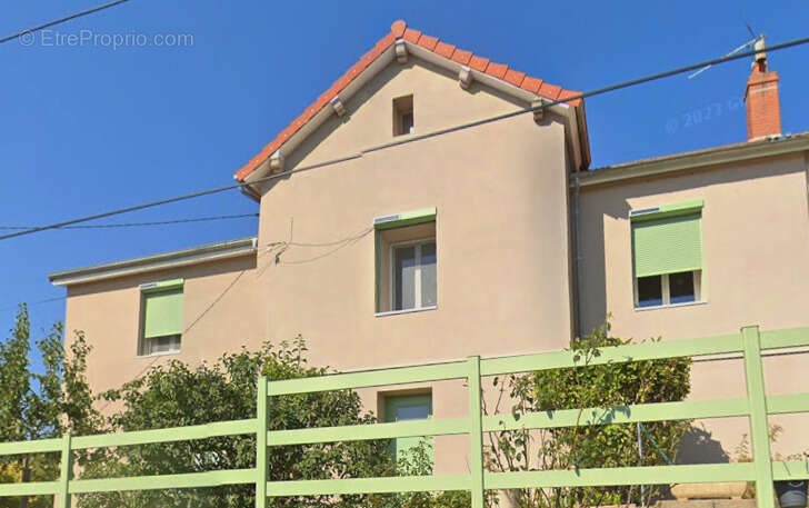 Maison à AUZAT-LA-COMBELLE