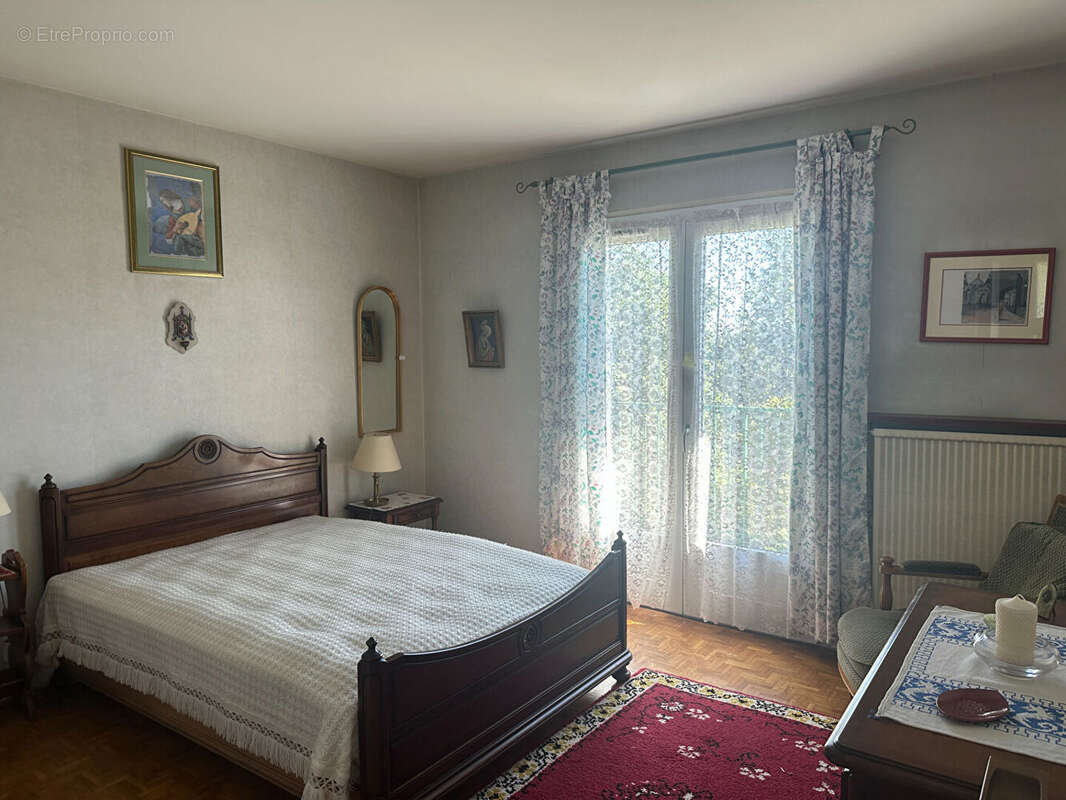 Maison à VAUGNERAY