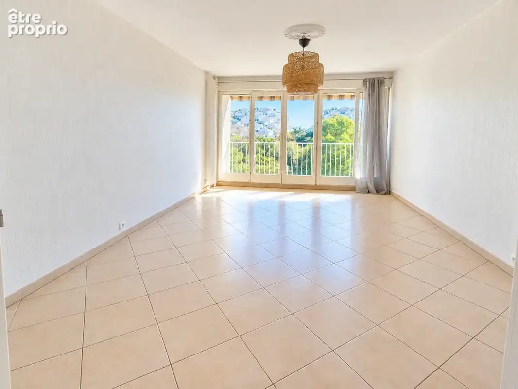 Photo Appartement à Creteil au prix de 235 000€
