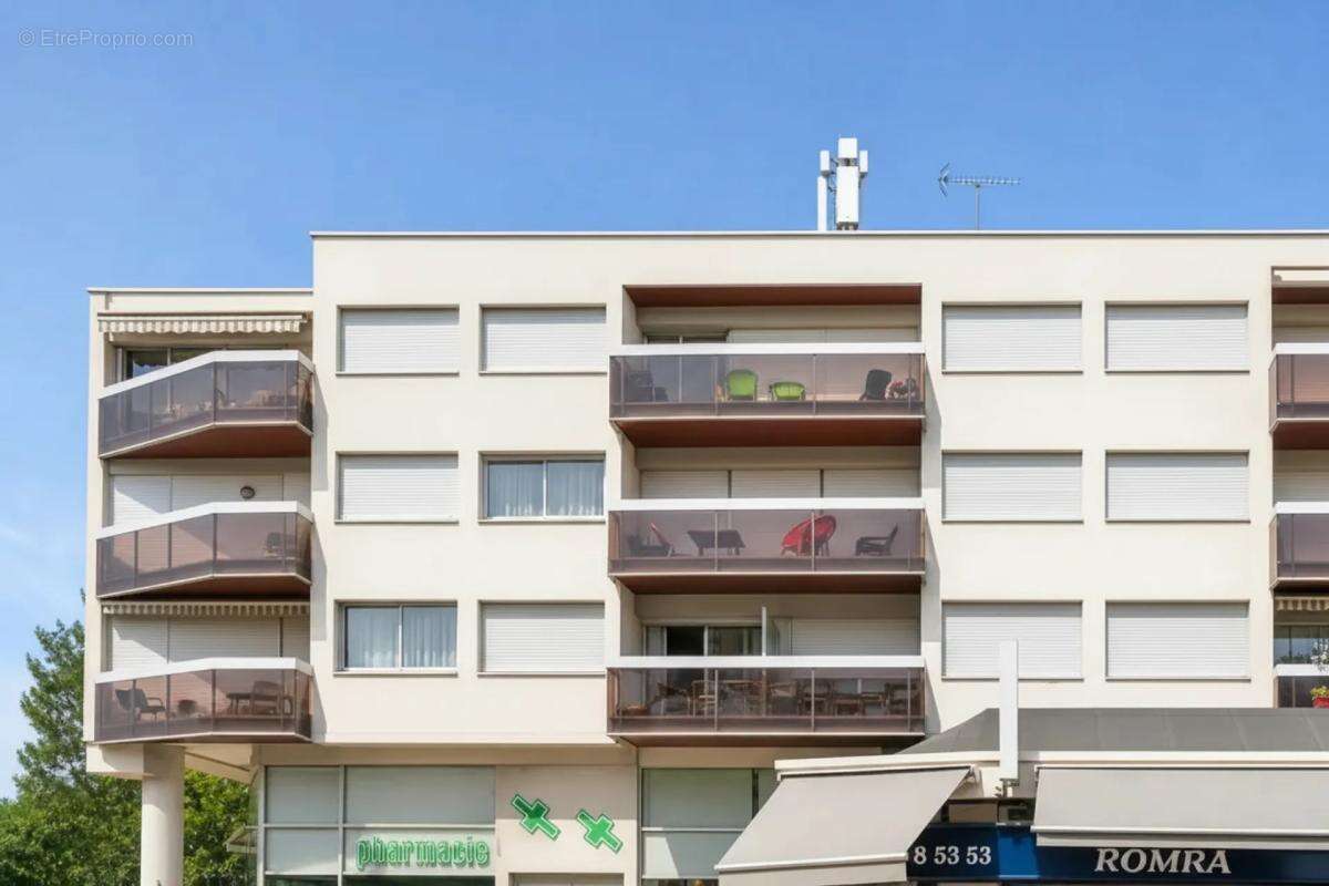 Appartement dans quartier résidentiel, La Celle-Saint-Cloud - photo 13