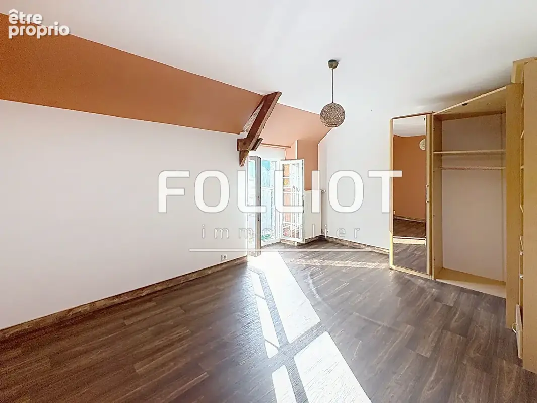 Maison pierre à vendre à Saint-Germain-en-Coglès - 7 pièces, 140 m² + maison louée + dépendances - photo 8