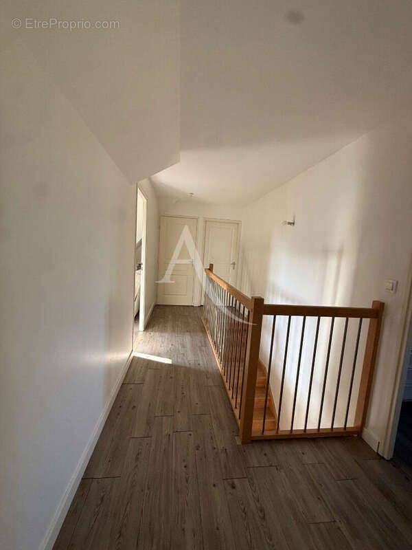 Maison à LE CHATELET-EN-BRIE