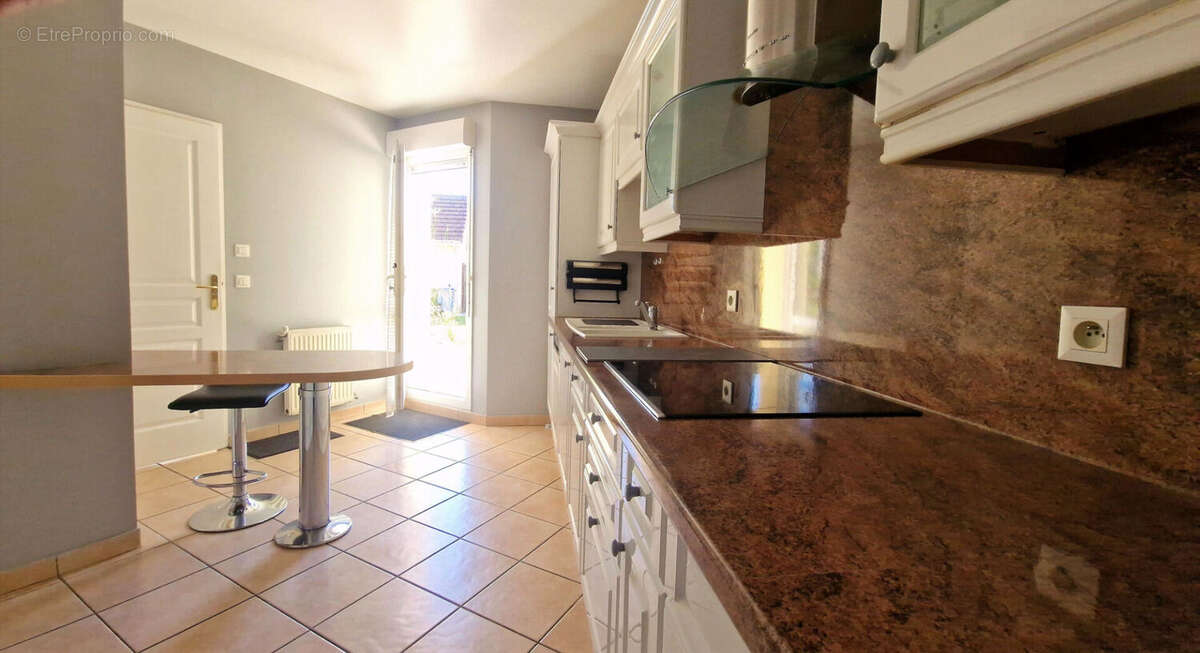 Maison à MAGNY-LES-HAMEAUX