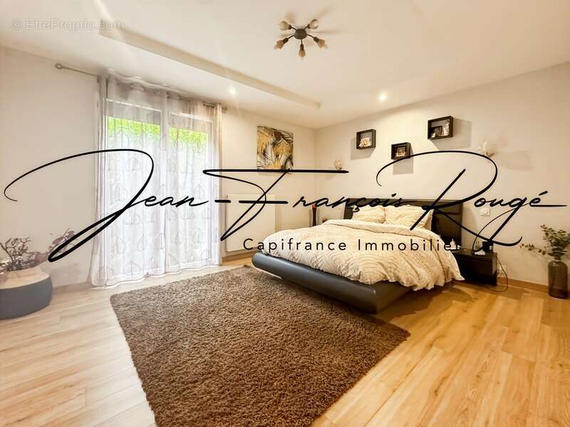 AGNEAUX, superbe maison de 210 m² avec vie de plain-pied, piscine et spa - photo 14