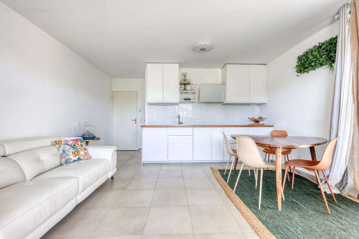 Appartement à MARSEILLE-14E