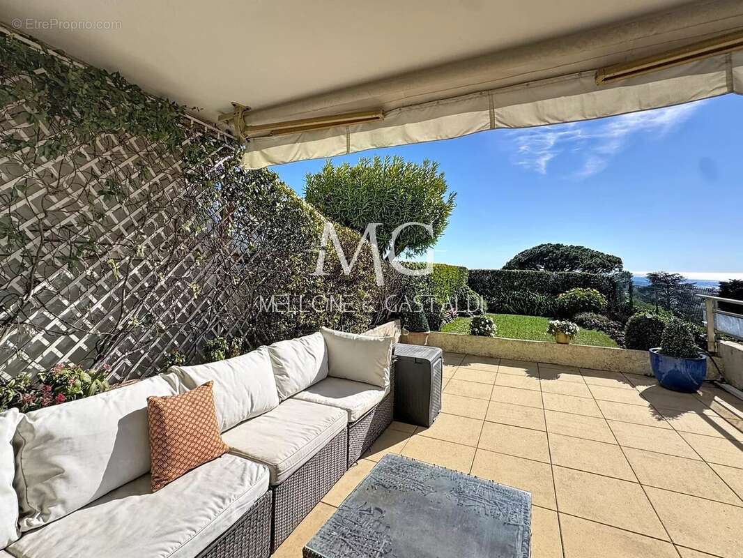 Appartement à LE CANNET