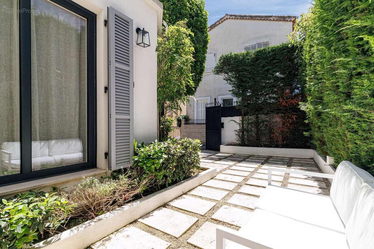 Maison à SAINT-JEAN-CAP-FERRAT