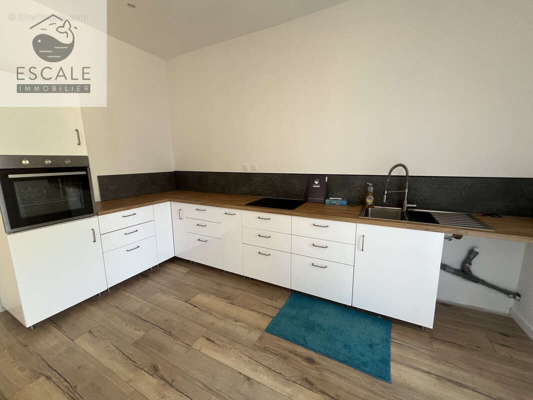 Vente maison vigneronne t5 en r+1 + garage a poussan - photo 5