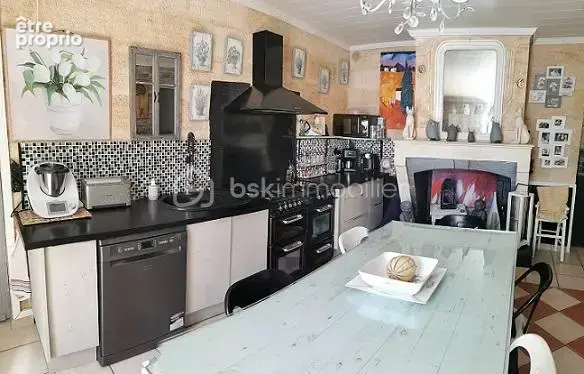 Magnifique propriete de 257 m2 avec 6 chambres, 4 sdb, piscine et un gite de 67 m2 avec 2 chambres !!! - photo 15