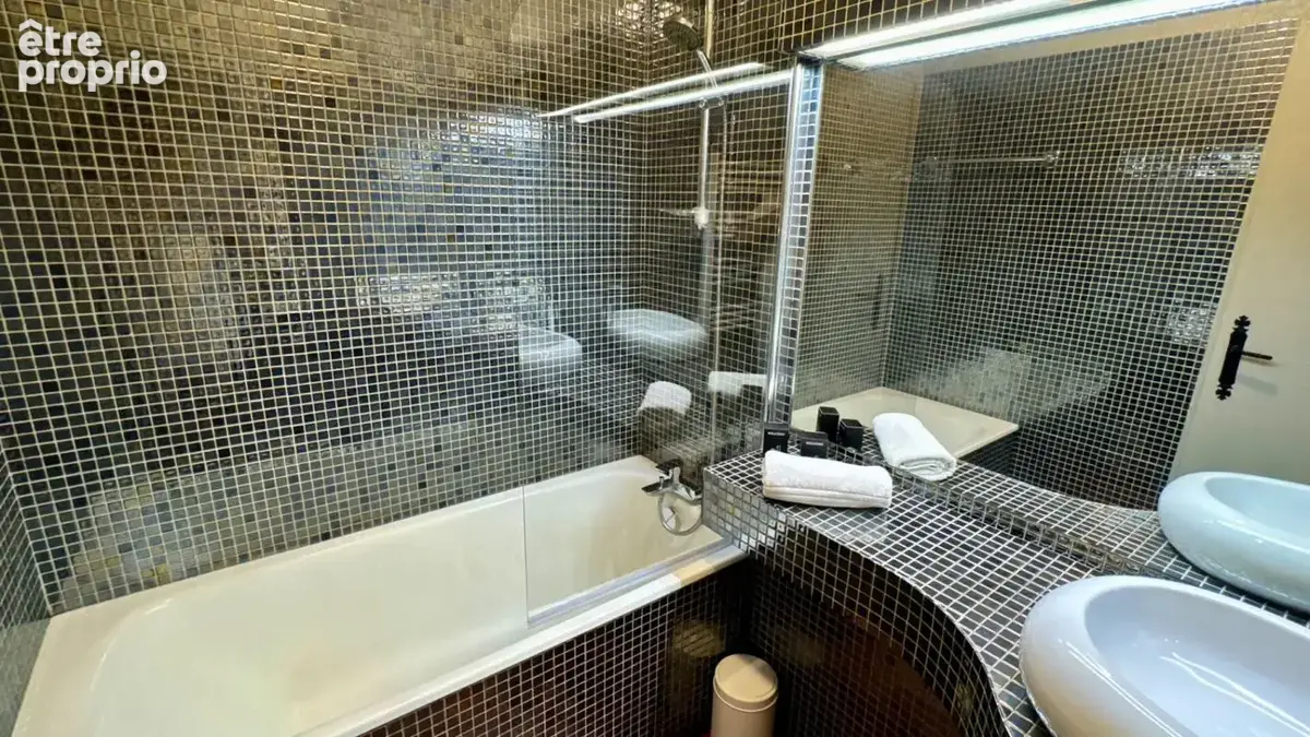 Saint Tropez - Appartement de 65m² avec jardin et piscine - photo 10