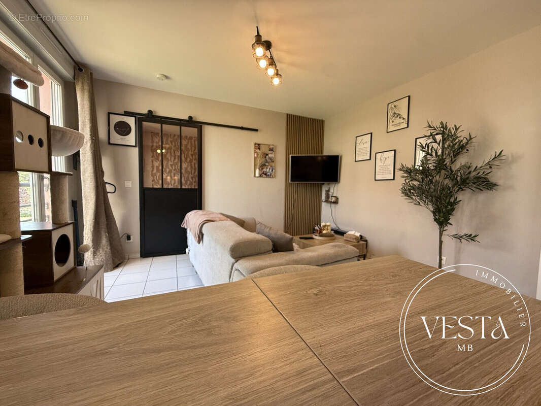 Appartement à MARSANNAY-LA-COTE