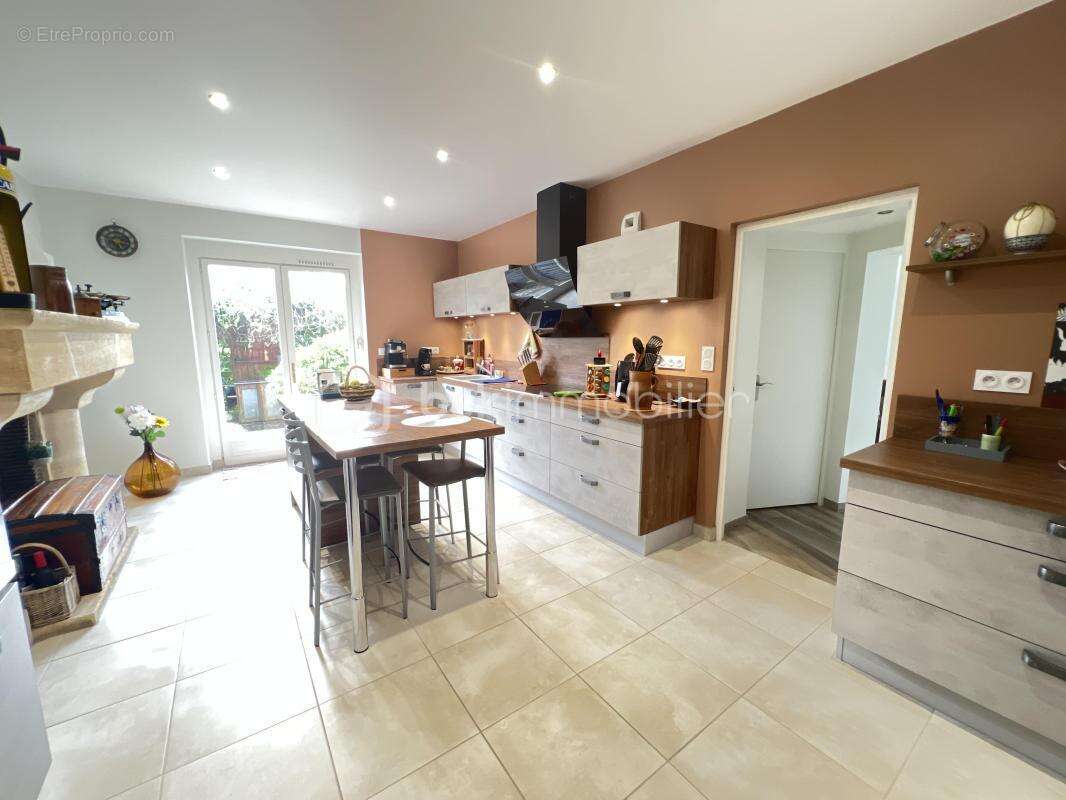 Appartement à SACLAS