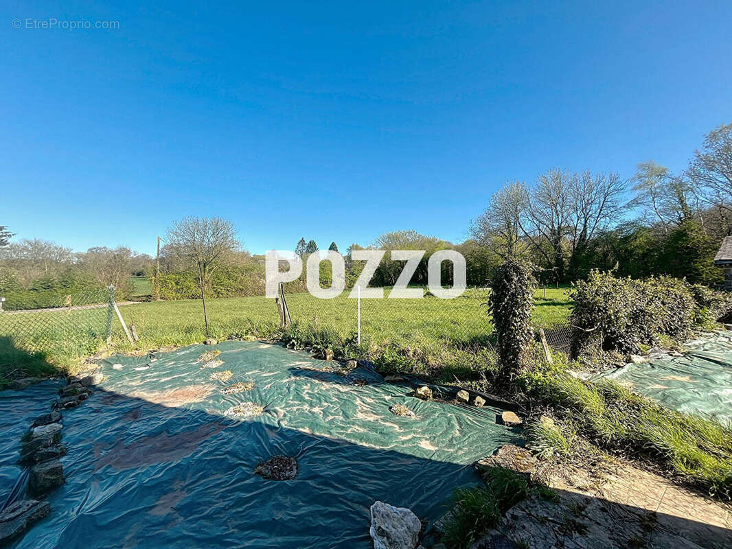 Maison à SAINT-MICHEL-DE-MONTJOIE