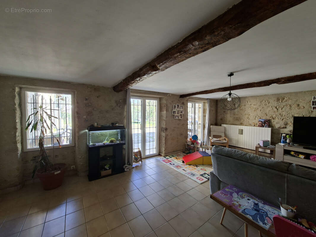 Maison à MIRANDE