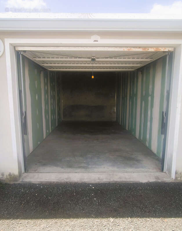 Parking à SAINT-FRANCOIS