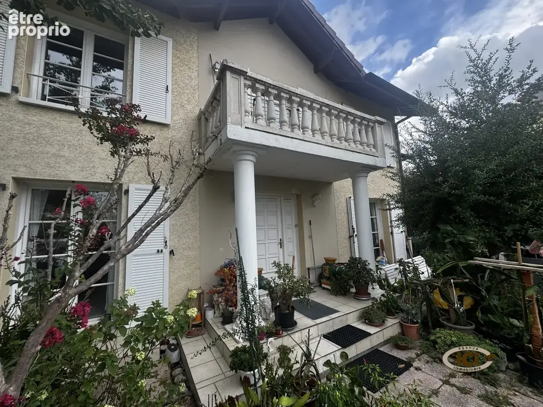 Photo Maison à Ambilly au prix de 1 060 000€