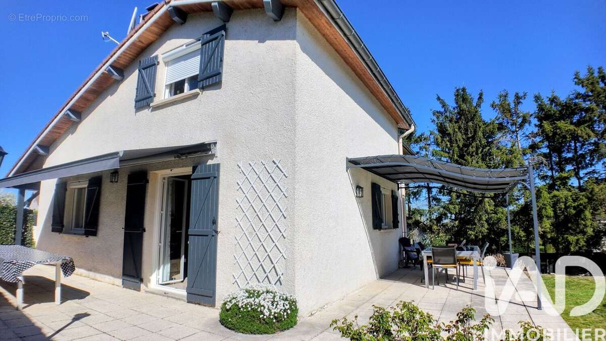 Photo 5 - Maison à SAINT-BONNET-LES-OULES