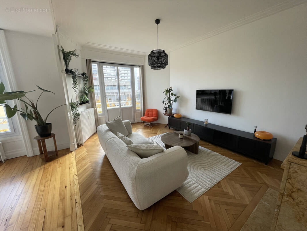 Appartement à SAINT-ETIENNE