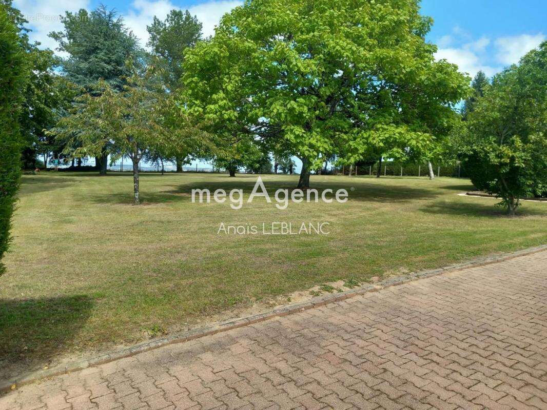 Maison à TORCE-VIVIERS-EN-CHARNIE