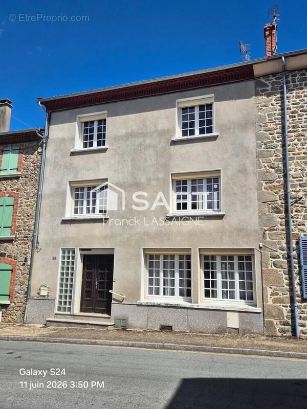 Photo 1 - Maison à TOURS-SUR-MEYMONT