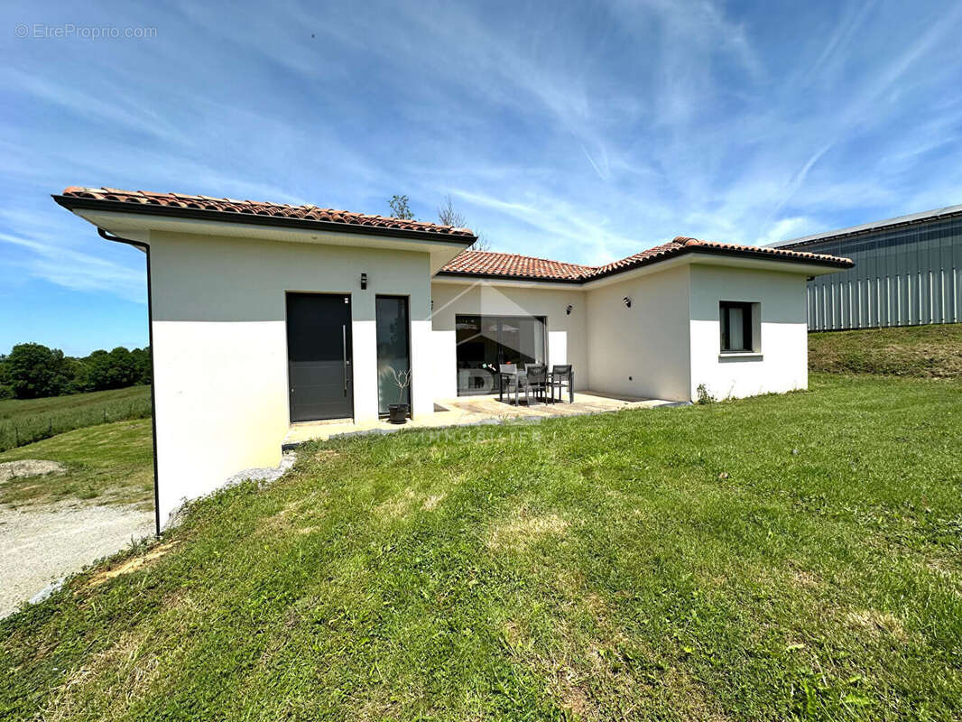 Maison à POUYASTRUC