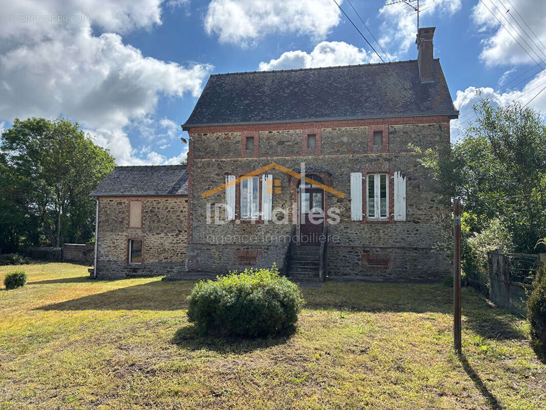 Maison à CRAON