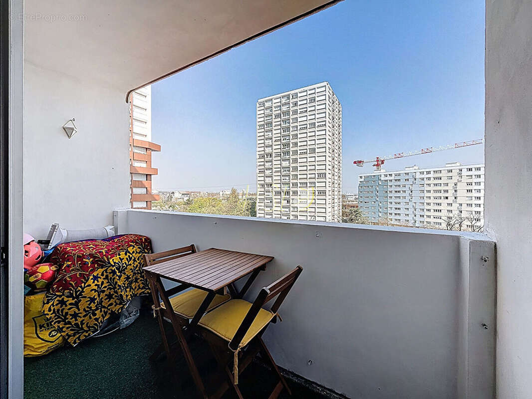 Appartement à COLOMBES