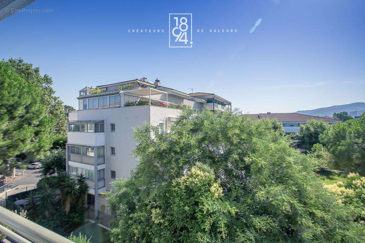 Appartement à MARSEILLE-8E
