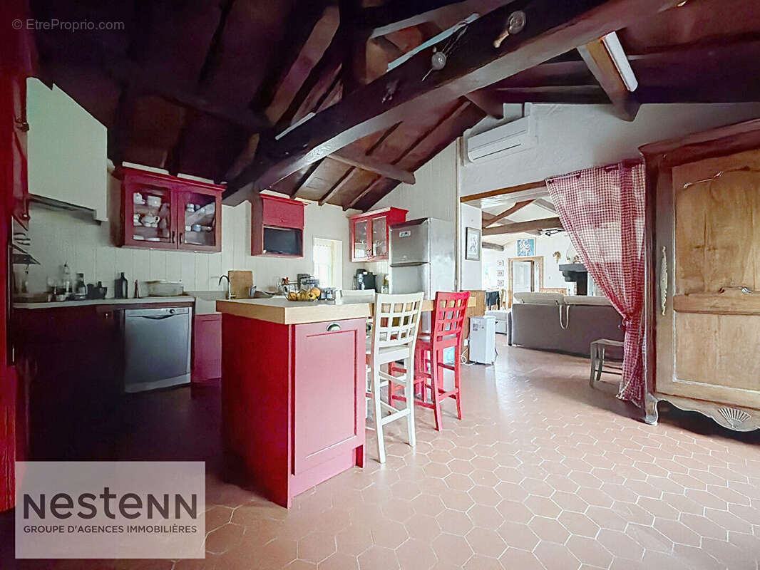 Maison à SAINT-URBAIN