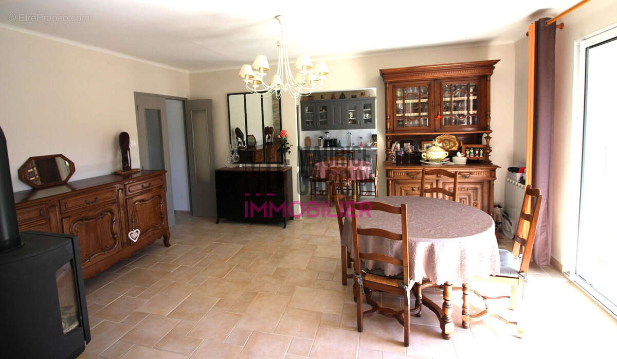 Maison 120 m² à Althen-Des-Paluds  - photo 3