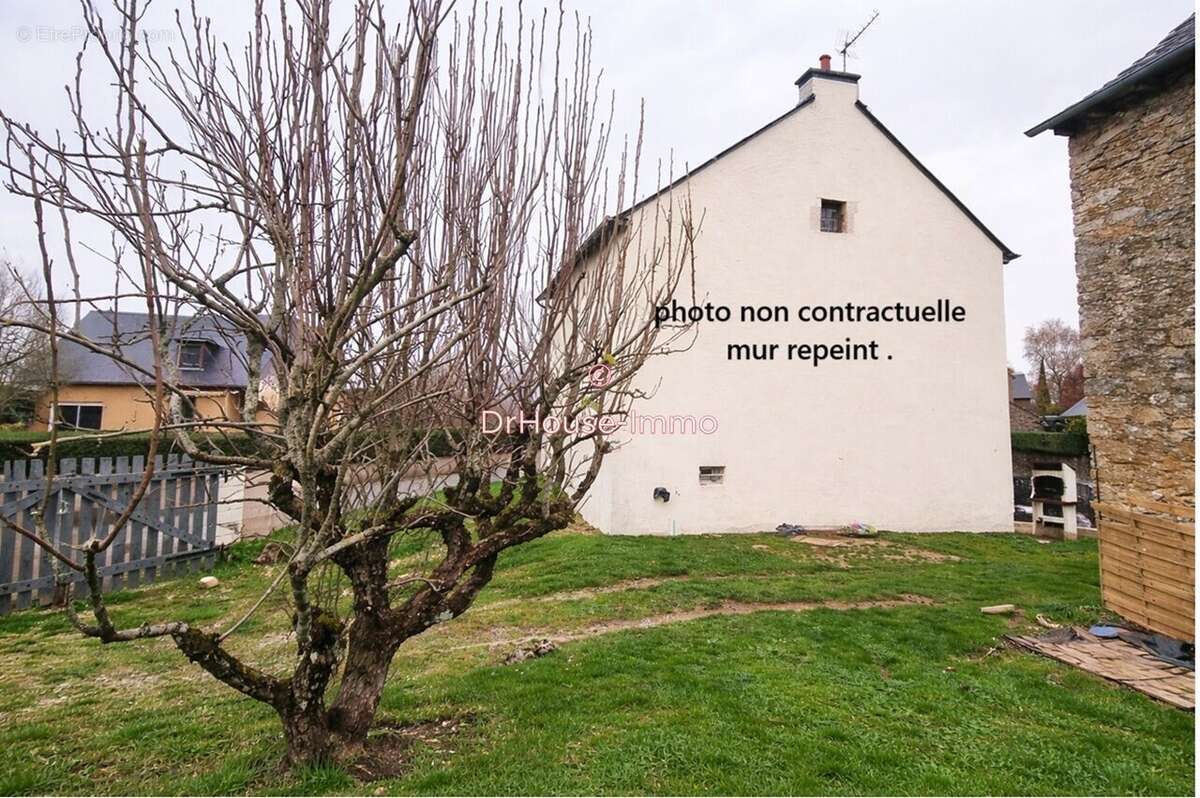 Maison à COMPS-LA-GRAND-VILLE