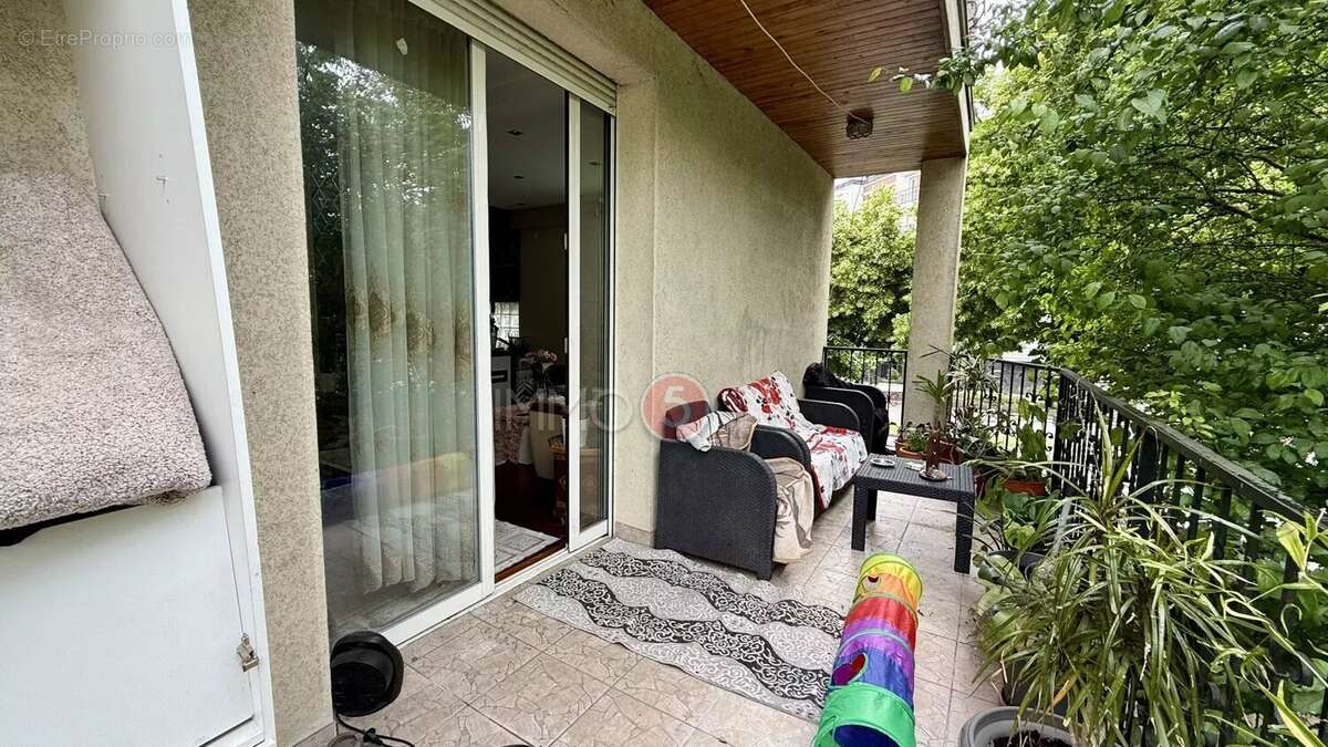 Appartement à LIVRY-GARGAN