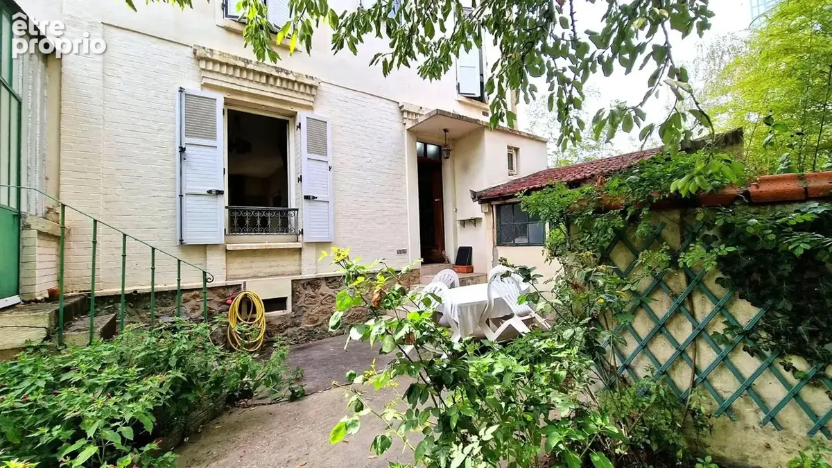 Photo 1 - Appartement à COURBEVOIE