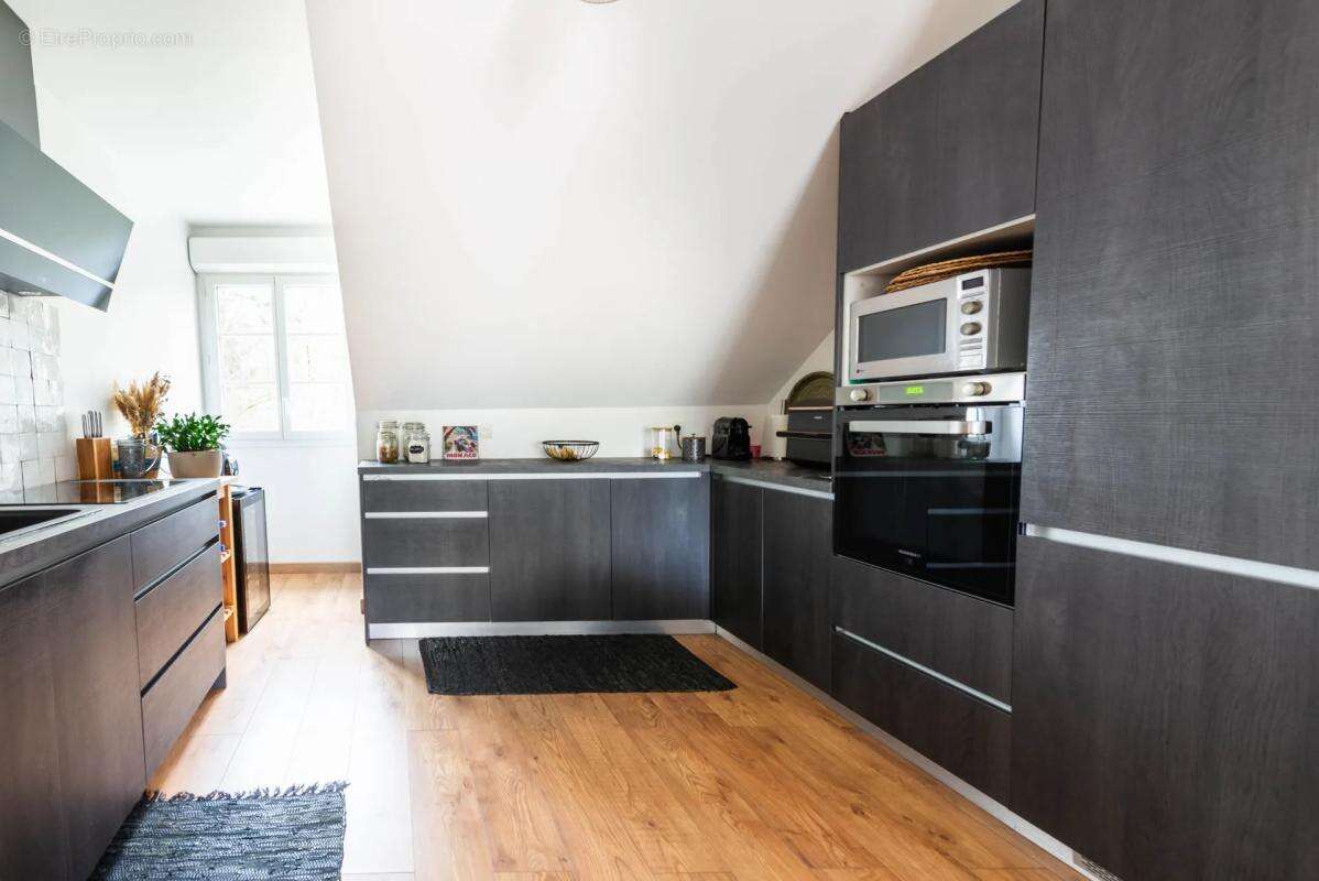 Appartement à FONTENAY-LE-FLEURY