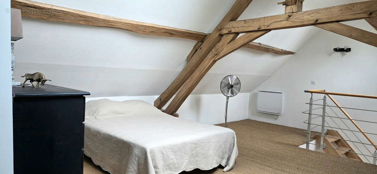 Dpt Yonne (89), à vendre BLENEAU maison de bourg de caractère 5 pièces de 120m2 avec cour de 80m2 - photo 16