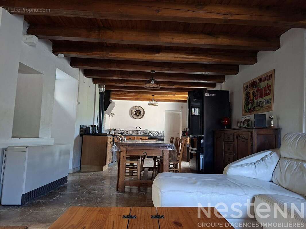 Maison en pierre rénovée de 124 m2 avec 7 678 m² de terrain - Havre de paix en Cévennes - photo 11
