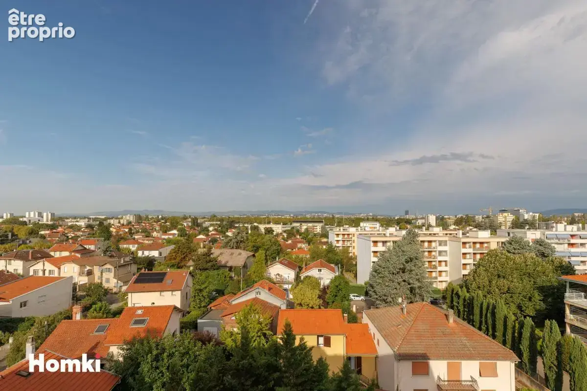 Appartement à BRON