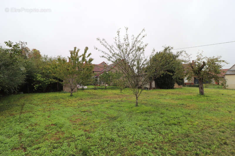 Maison à VARENNES-LES-NARCY