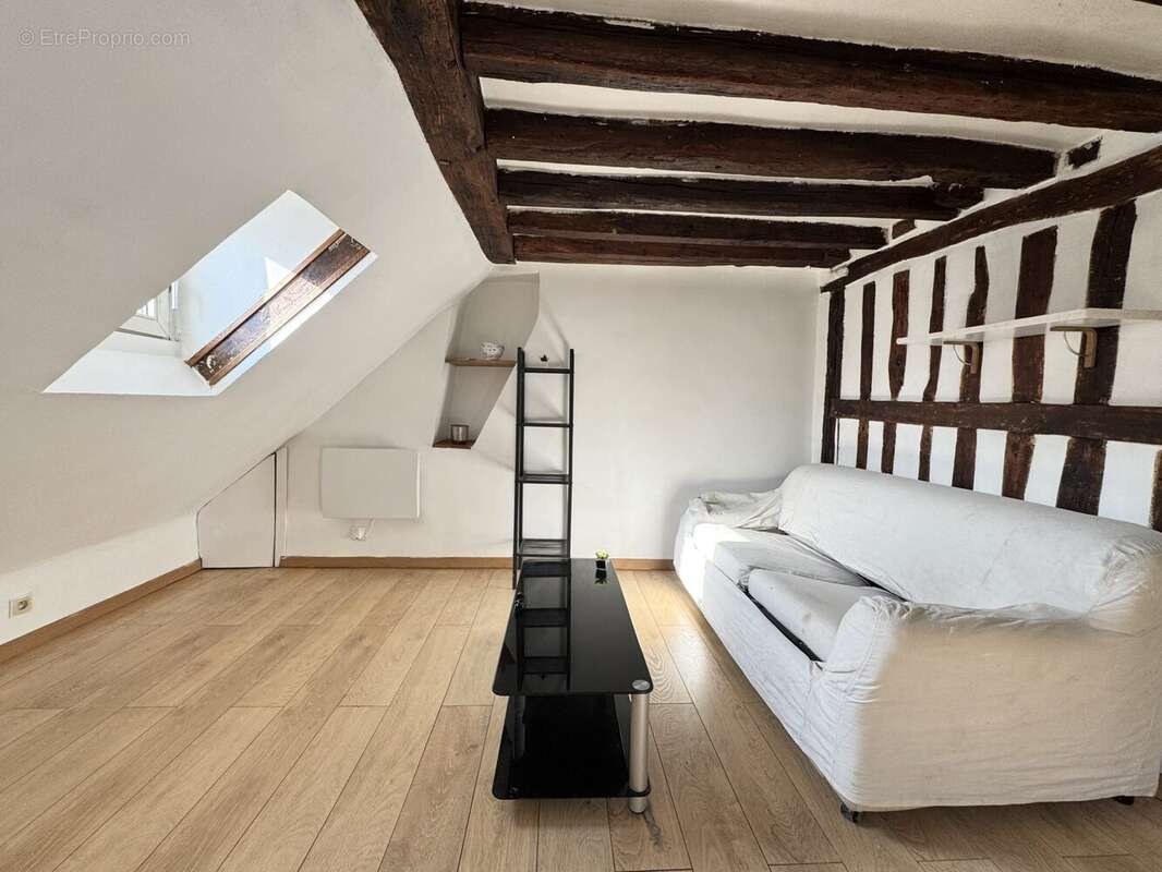 Appartement à PARIS-2E