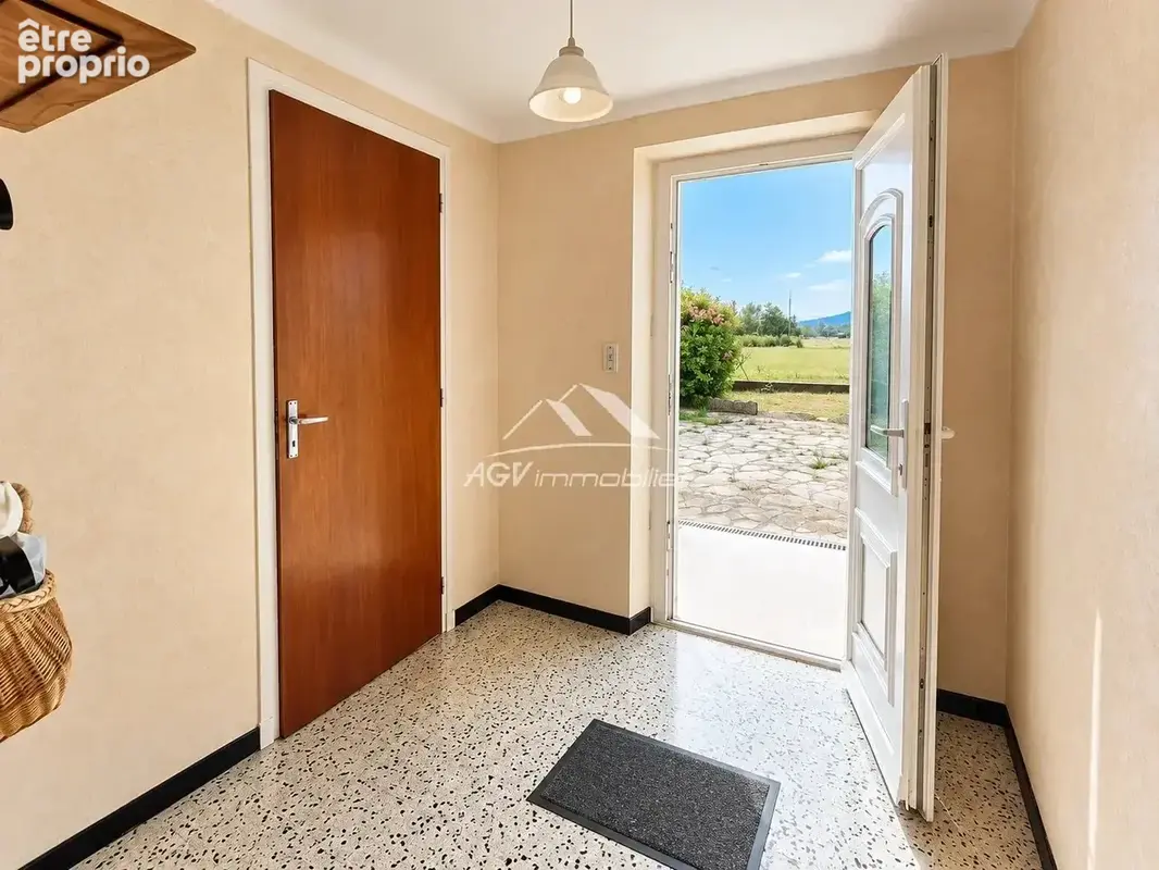 Rousson, maison 95 m² habitable, 61 m² d'annexes, 826 m² terrain clos - photo 13